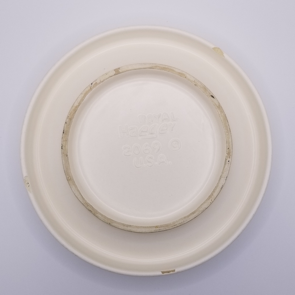 Vintage Royal Haeger Round Painted Ashtray - Picture 3 of 13